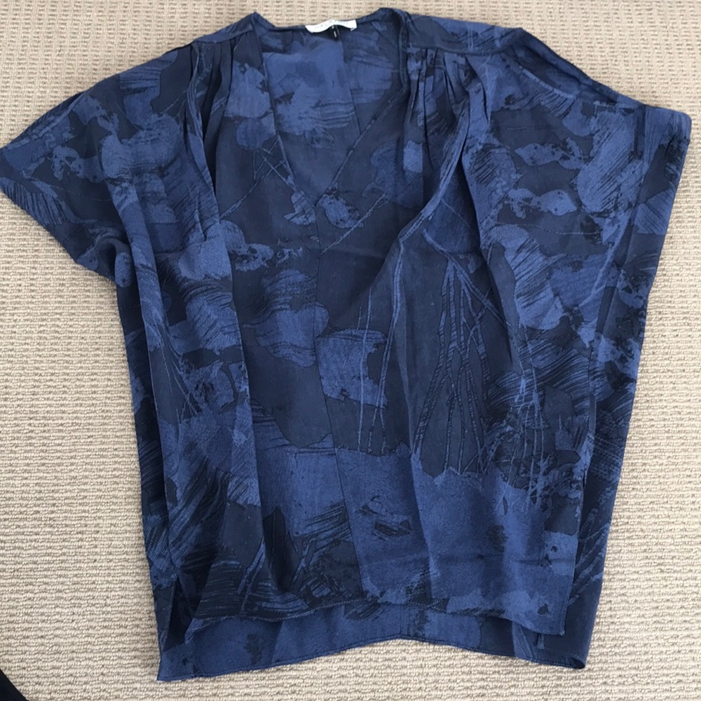Halston blue top
